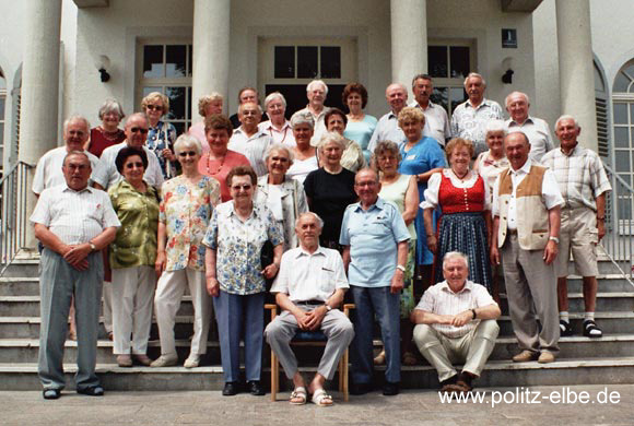 Teilnehmer des Heimattreffen Krischwitz, Politz und Neschwitz 2005 am Heiligenhof bei Bad Kissingen